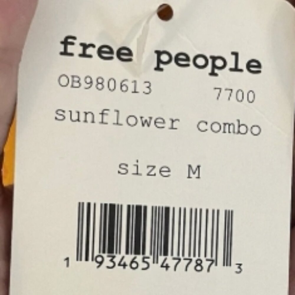 Free People New Wave Yellow💐Floral Halter 🌸Top M MSRP $108 Boho🆕📦⌚🏃💨⚡🚚 - Picture 15 of 16